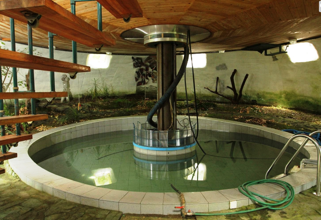 Bazén v otáčecím domě
