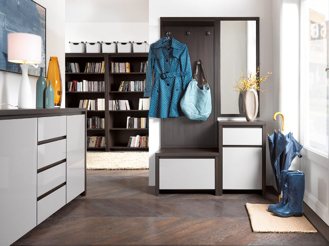 Předsíň - Black Red White - Kaspian 1