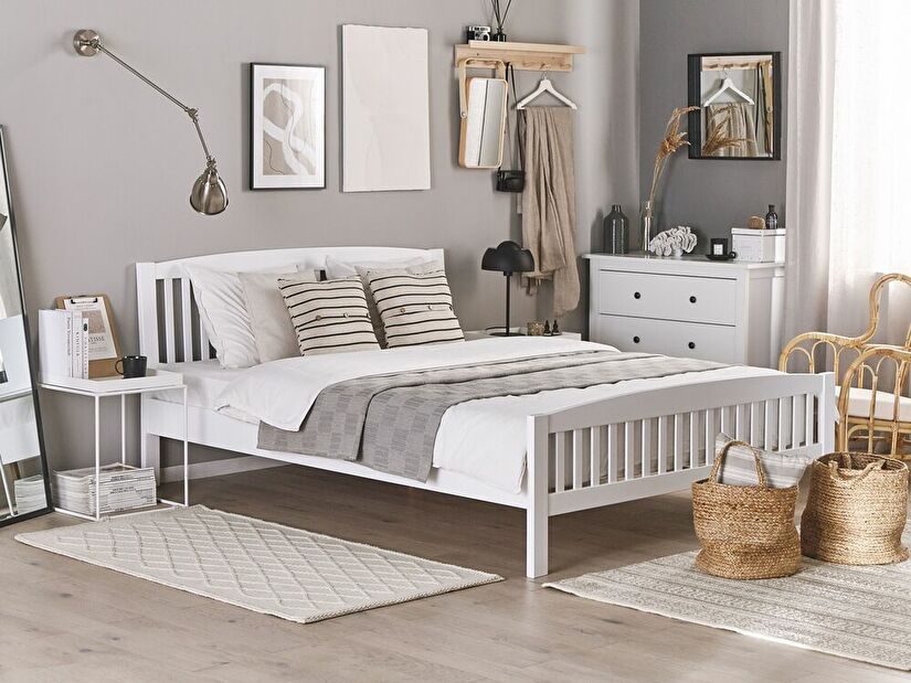Manželská postel 180 cm CASTLE (s roštem) (bílá)