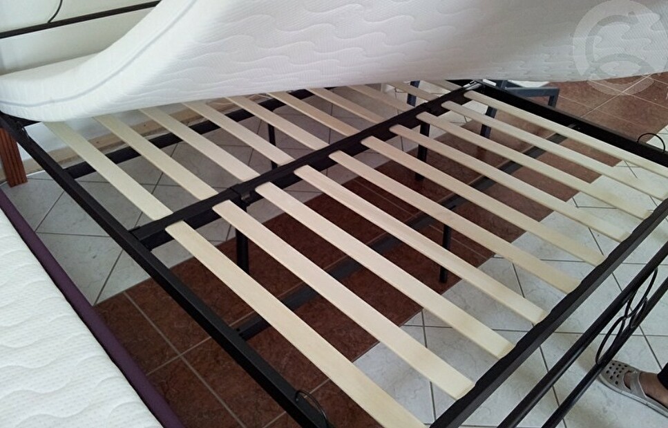 Manželská postel 160 cm Parma (s roštem) (bílá + černá)