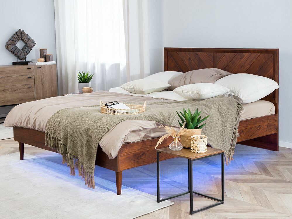 Manželská postel 180 cm MILLET (s roštem a LED osvětlením) (tmavé dřevo)