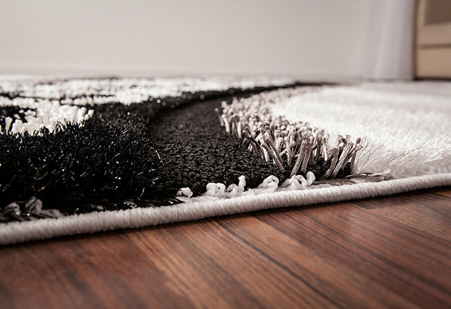 Kusový koberec Selin 821 Silver