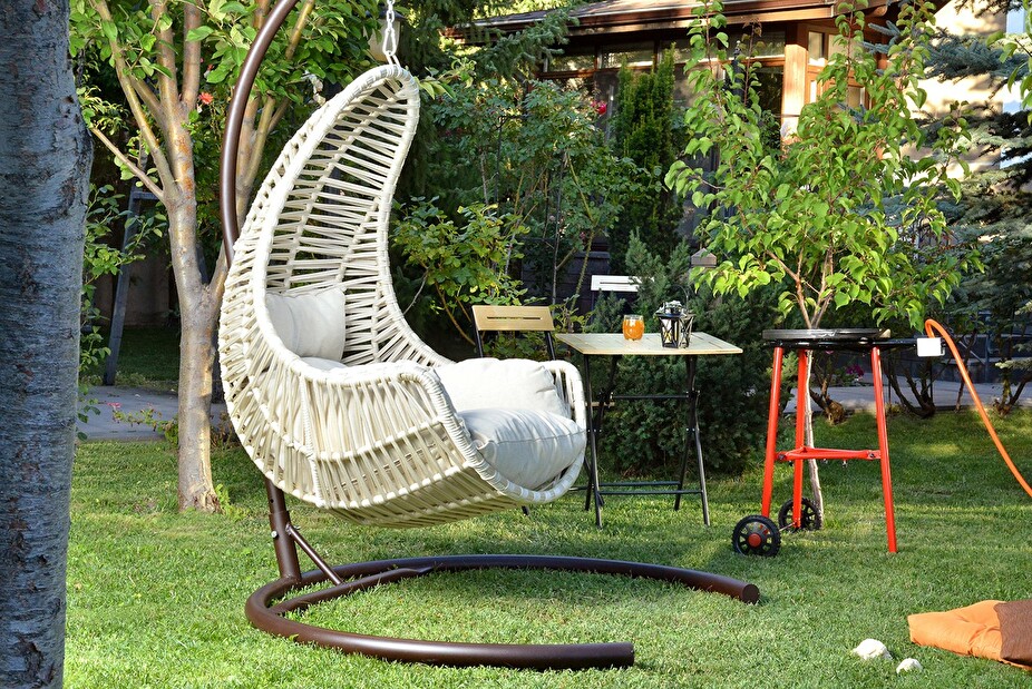 Zahradní houpací židle Kulkan (krémová)