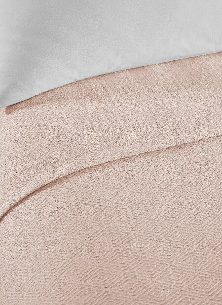 Přehoz na postel 160 x 230 cm Sirena (světlorůžová)