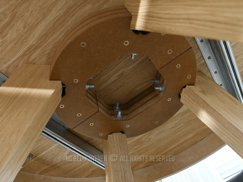 Jídelní stůl Trasladar (dub)