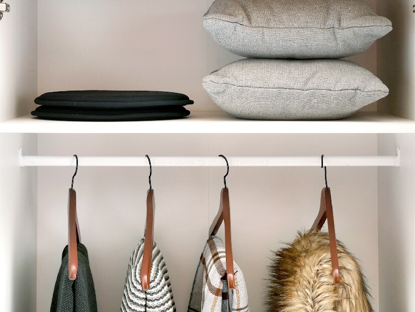 Nábytek do studentského pokoje Bajas 05 (bílý + dub)